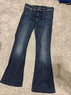 MOTHER jeans Dark Blue Flare Jeans size 27
The Curfew wash: here kitty kitty